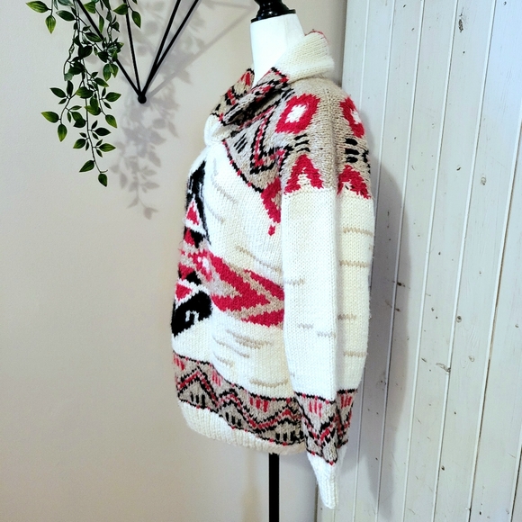 HANDKNIT COZY SOFT SWEATER - Picture 5 of 6